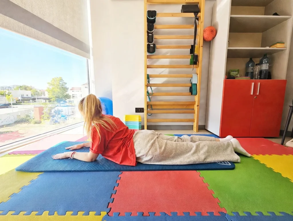 Hernie de disc lombară L4-L5 și L5-S1 – Kinetoterapie Focșani 3 Exerciții individualizate de kinetoterapie lombară în Focșani